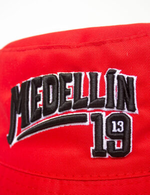 gorro rojo medellin